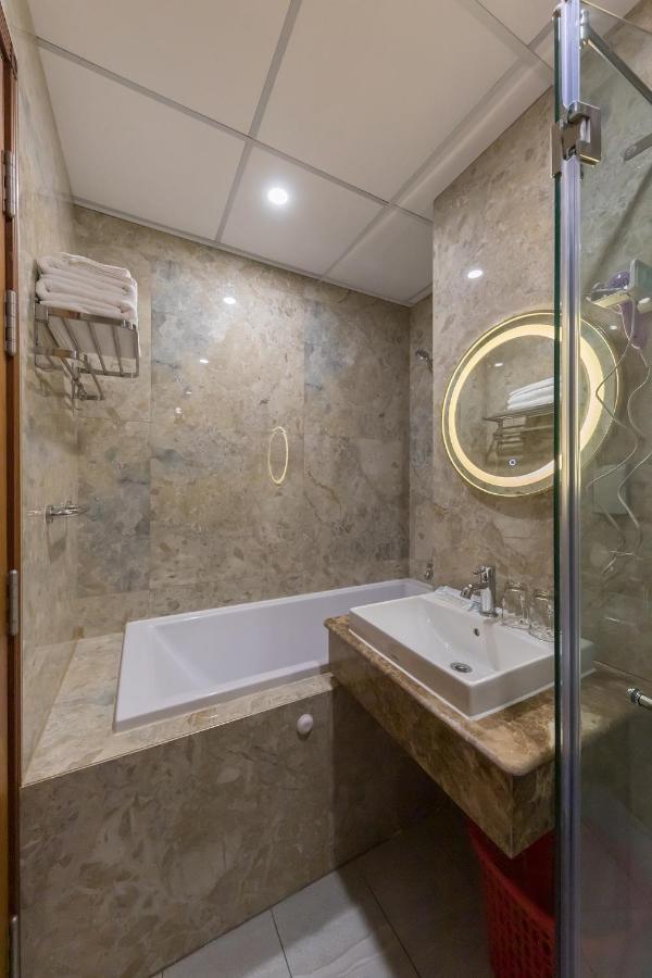 Отель Woody House Boutique Хошимин Экстерьер фото
